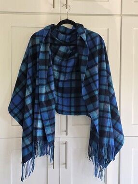 Huge,Gorgeous 100% CASHMERE Nordstrom Black, Teal & Blue Fringe Shawl/scarf/wrap